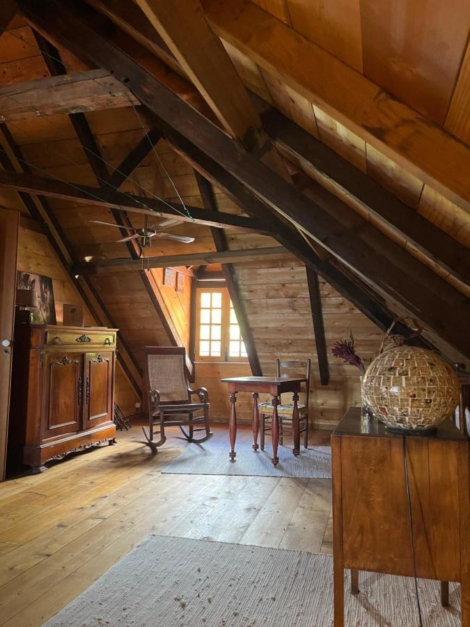 Habitation La Reine Du Camp Chambres D'Hotes Saint-Claude Kültér fotó